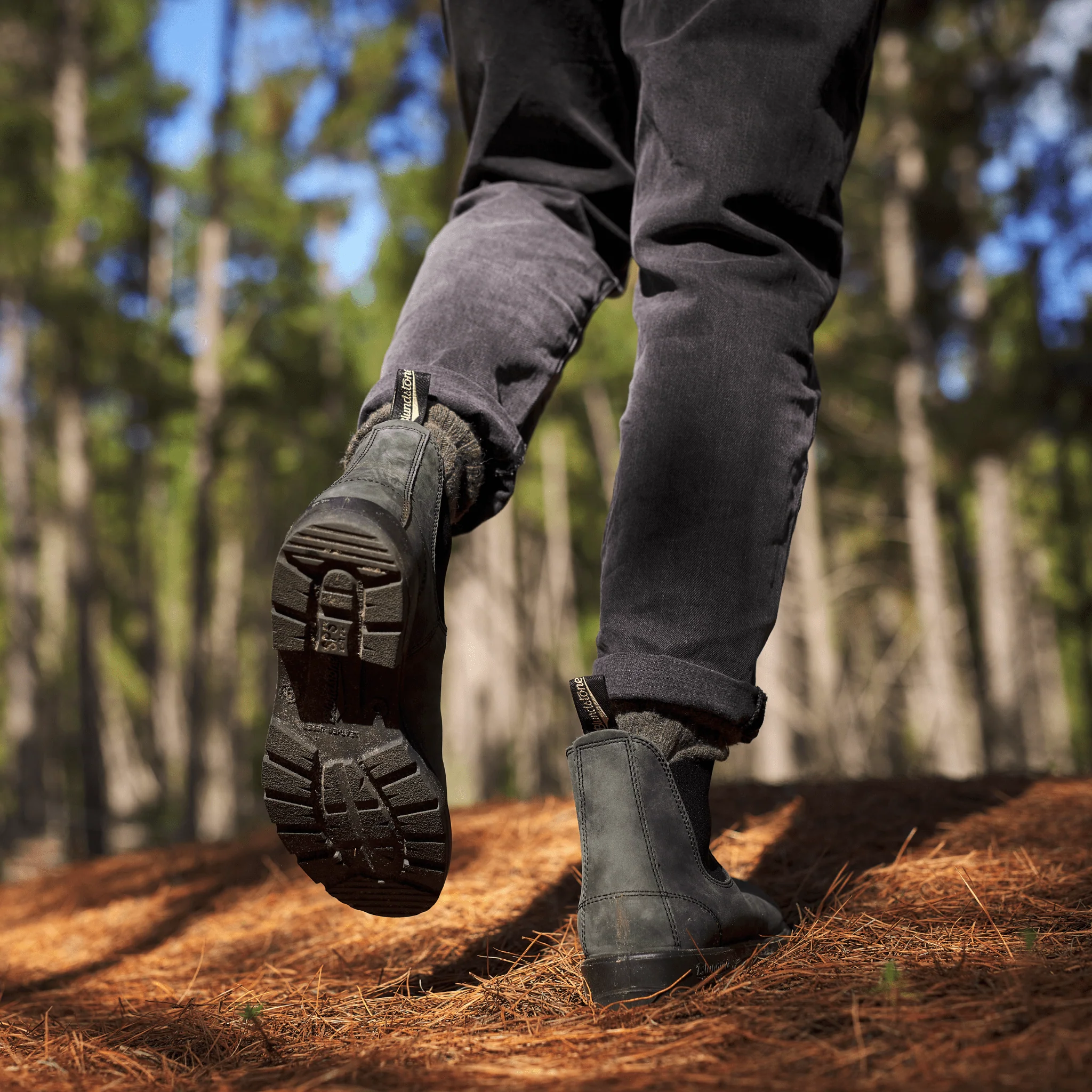 Blundstone 587 Rustic Black Boots - Image 4