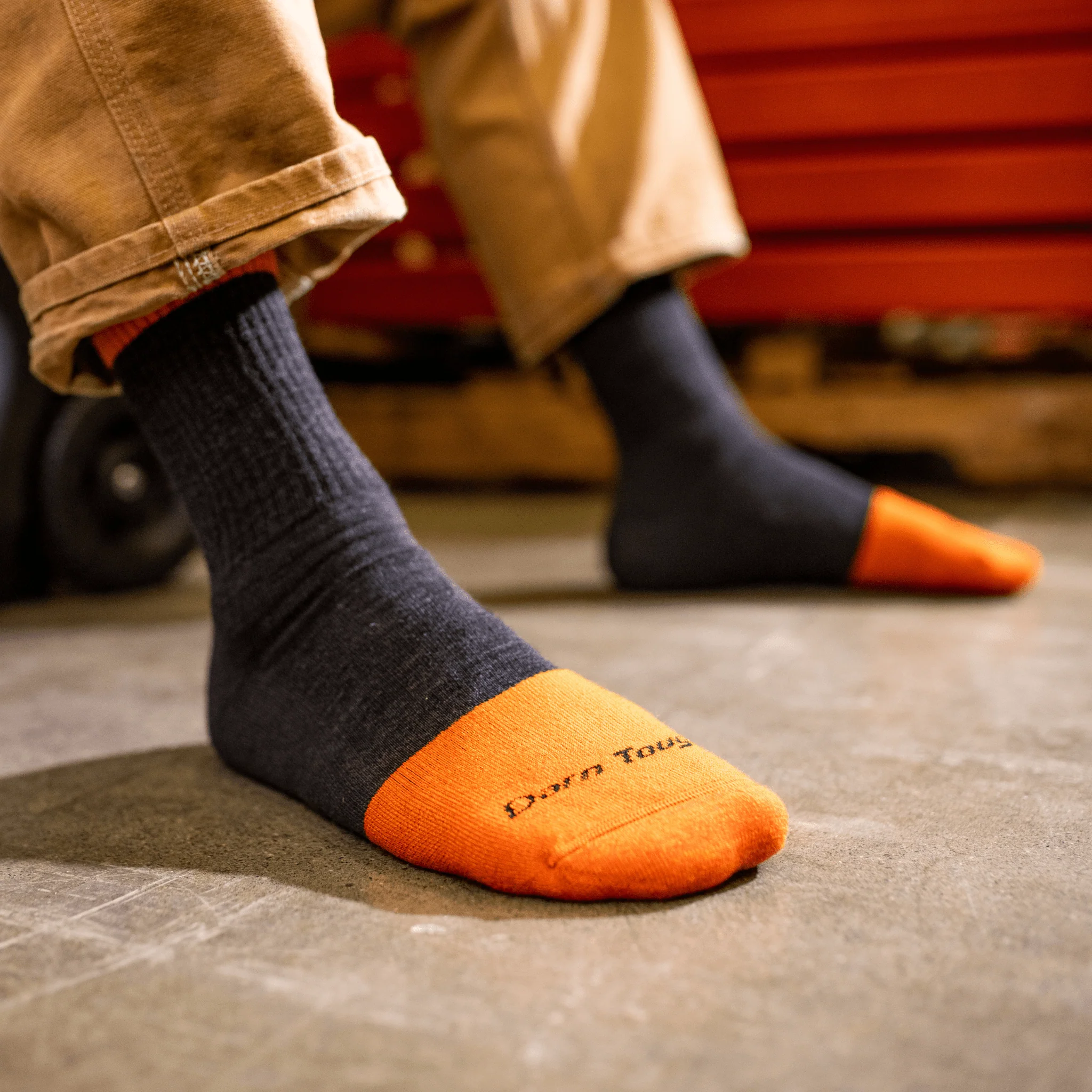 Darn Tough Men's Steely Micro Crew Midweight with Cushion Socks - Graphite - Image 2