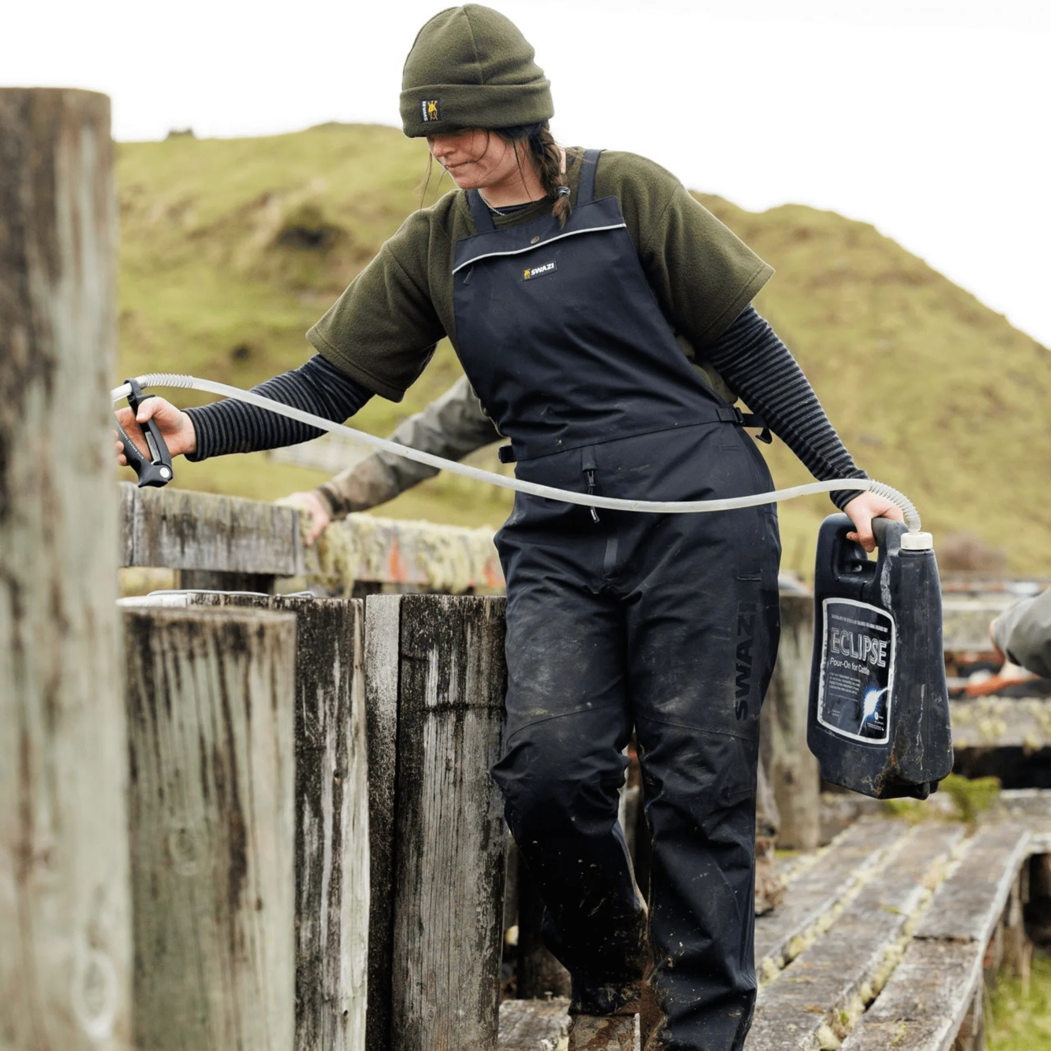 Swazi The Torrent Bib and Brace - Black - Image 3